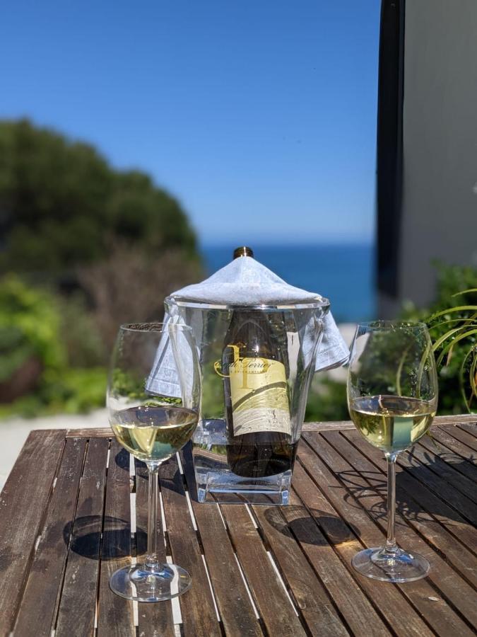 Four Uitsig Camps Bay Apartment เคปทาวน์ ภายนอก รูปภาพ