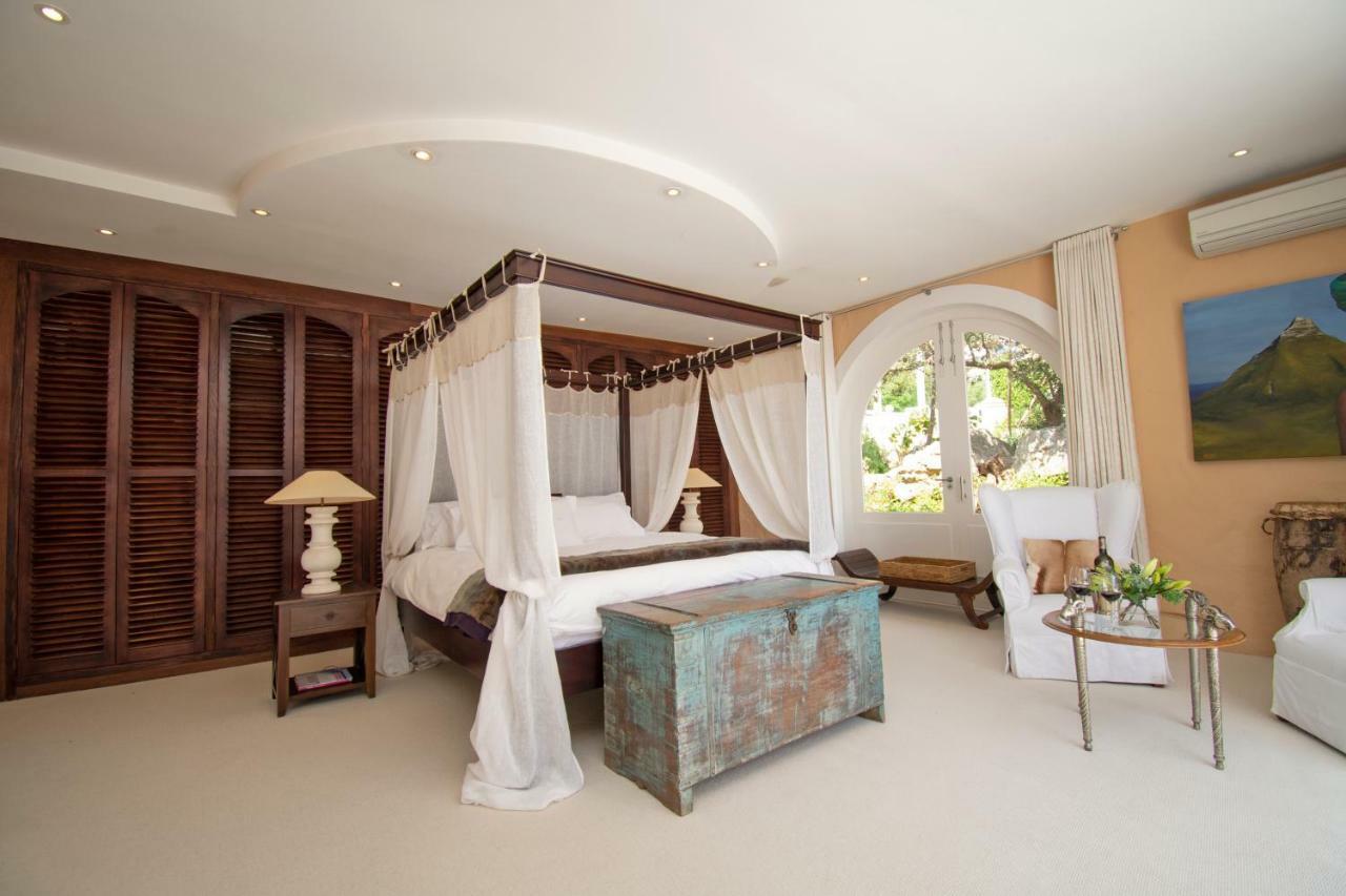 Four Uitsig Camps Bay Apartment เคปทาวน์ ภายนอก รูปภาพ